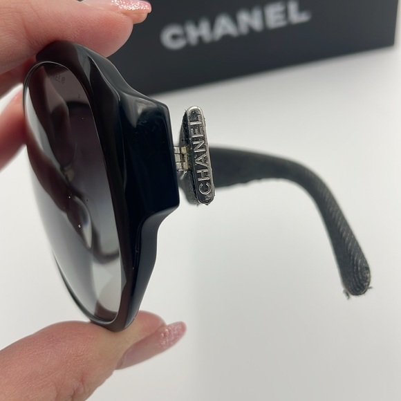 CHANEL DENIM GUC SUNGLASSES - Picture 10 of 10